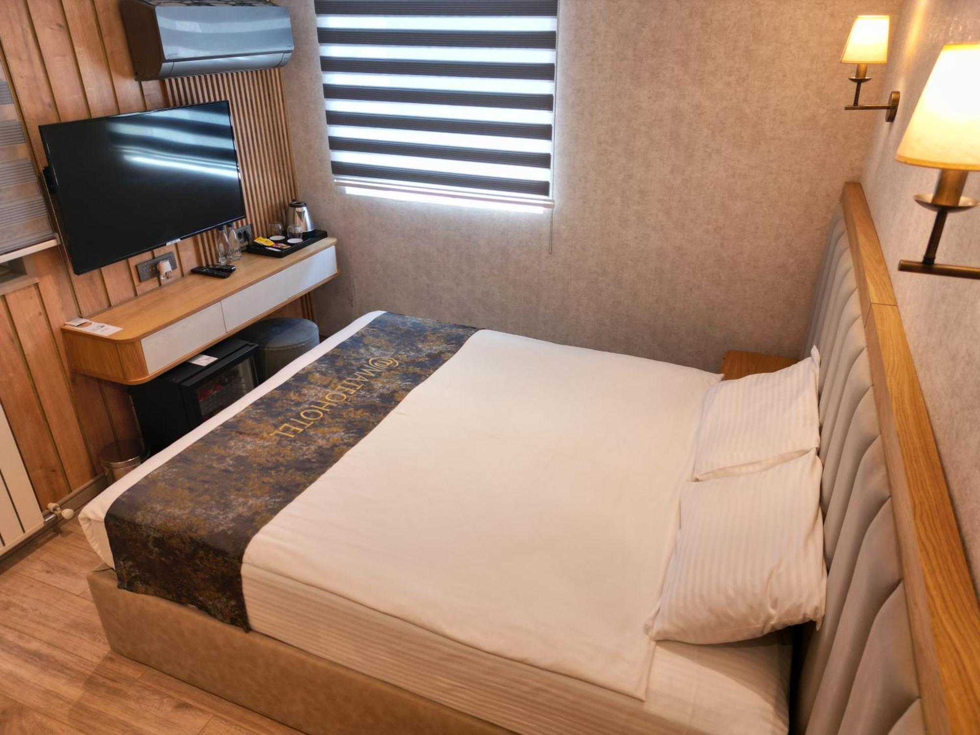 Mateo Hotel Istanbul Bagian luar foto