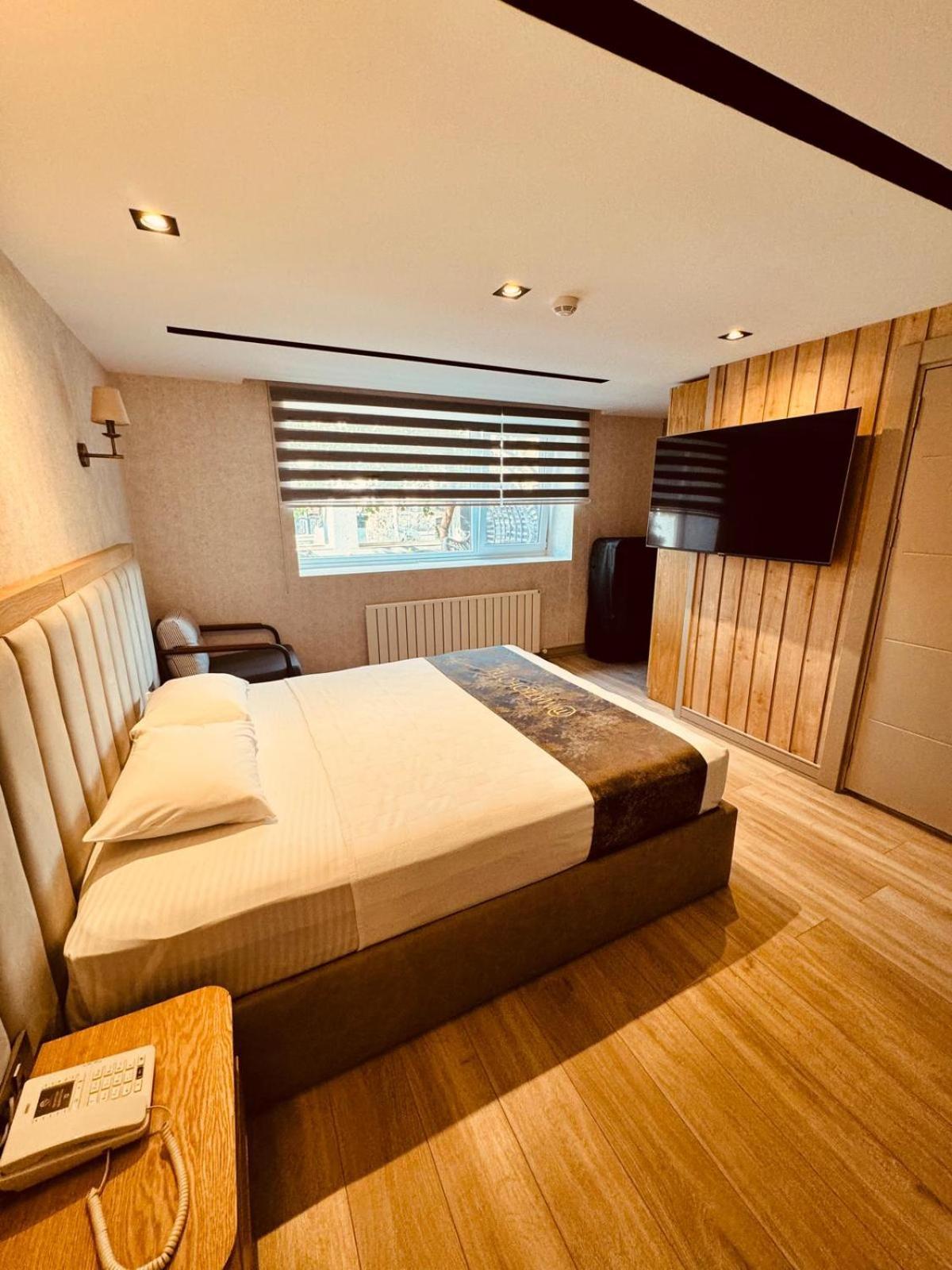 Mateo Hotel Istanbul Bagian luar foto